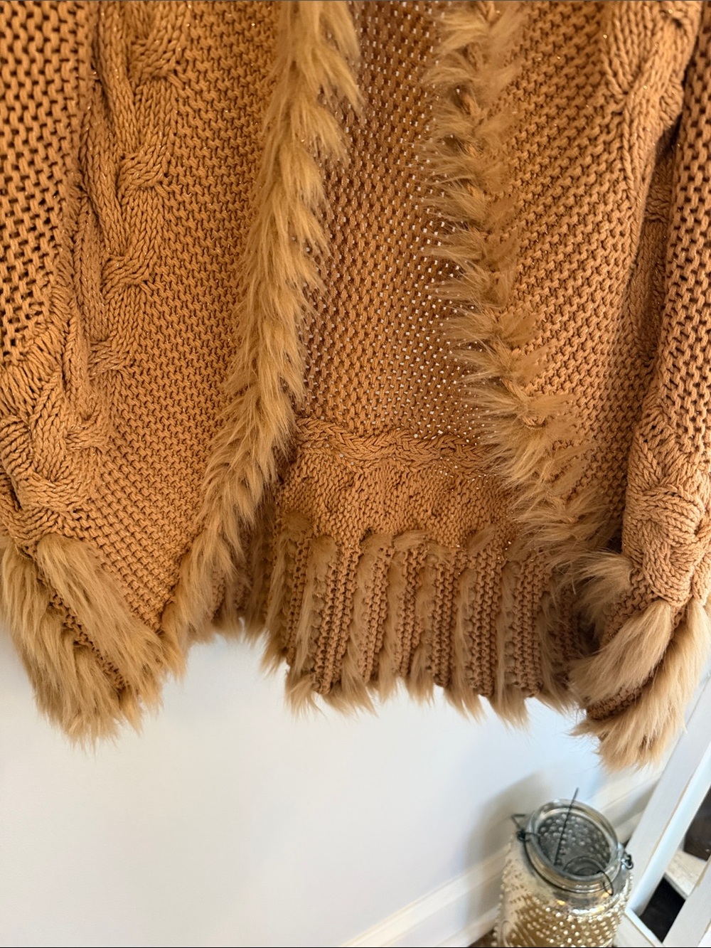 ⭐️Lilly Pulitzer Torini Faux Fur Sweater Vest⭐️ - Picture 8 of 10